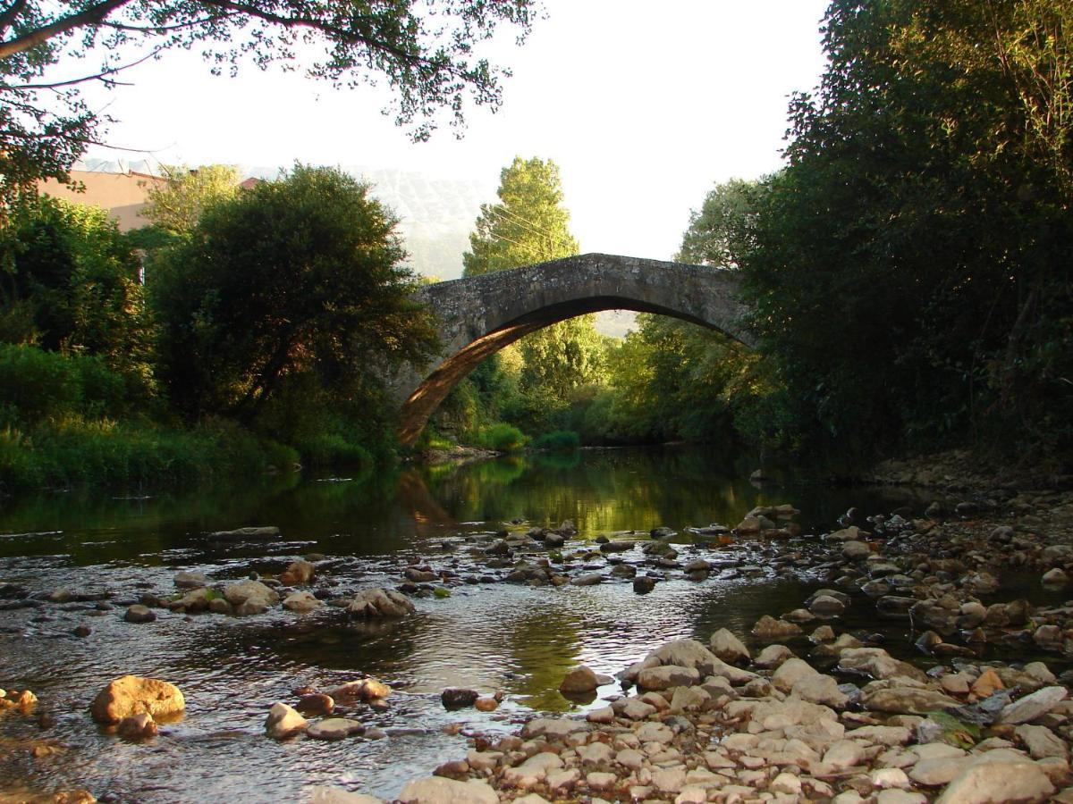 Apartamentos Lazkano I Y II Uharte-Arakil Esterno foto