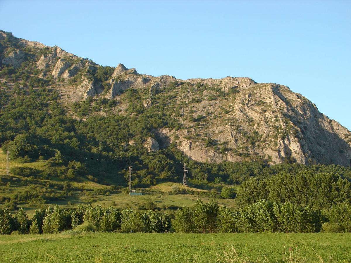 Apartamentos Lazkano I Y II Uharte-Arakil Esterno foto